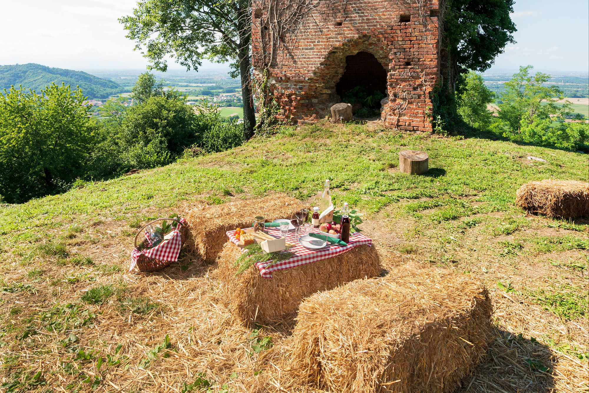 Agriturismo Parco del Grep - Monferrato, Piemonte - Il picnic alle Torri del Grep